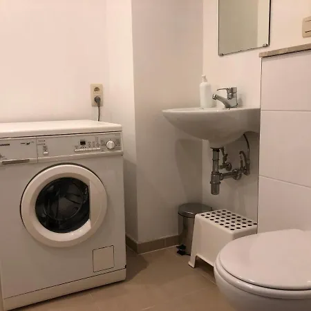 شقة Cozy Guesthouse *