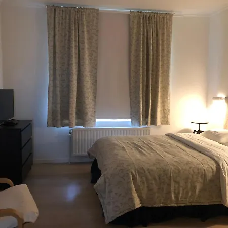 Cozy Guesthouse شقة *