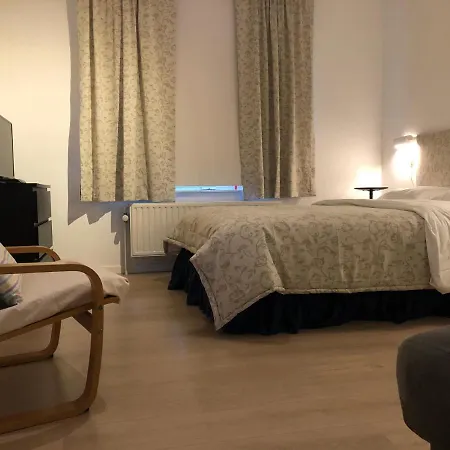Cozy Guesthouse لوفين